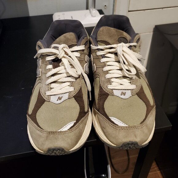 New Balance 2002r Olive Green - Picture 2 of 4